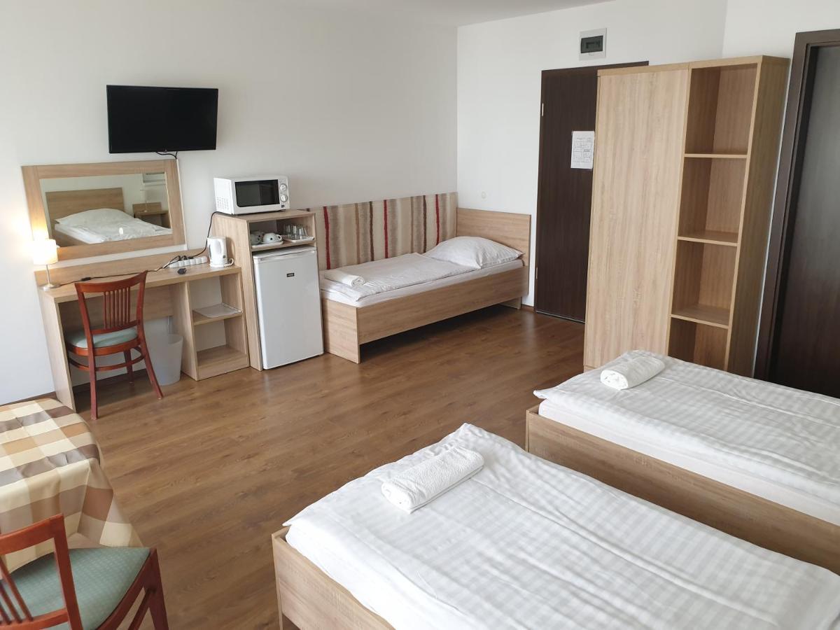 Adam Apartmanhaz Siofok Room photo
