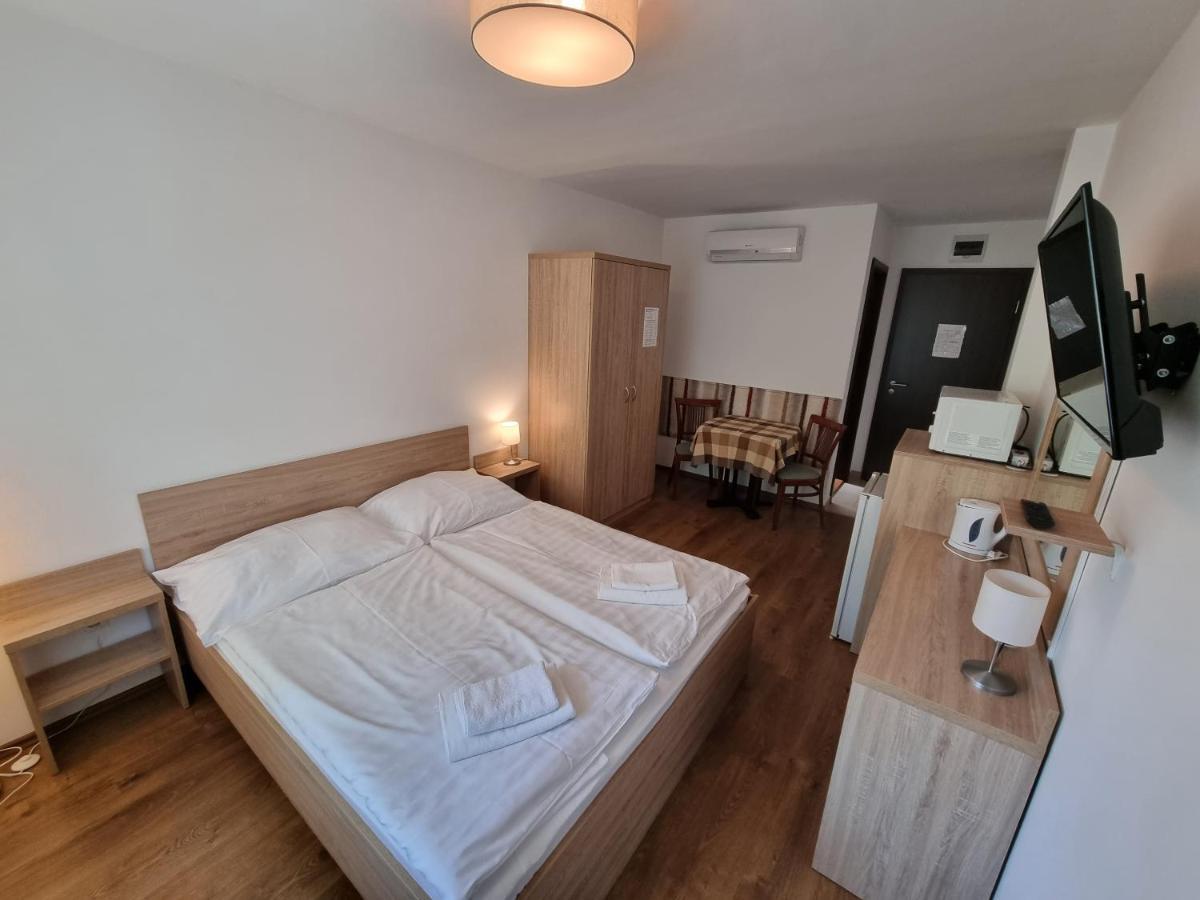 Adam Apartmanhaz Siofok Room photo