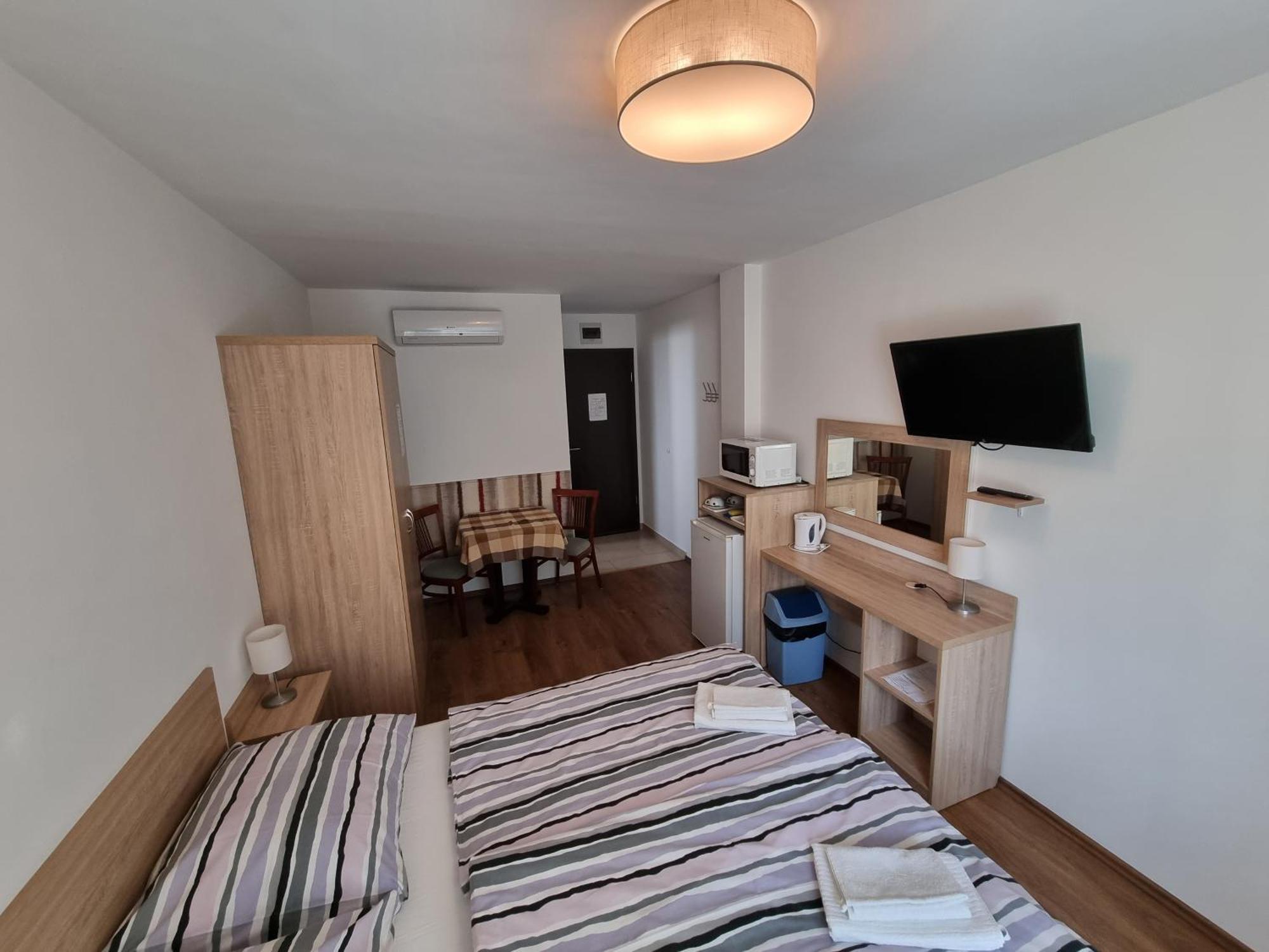 Adam Apartmanhaz Siofok Room photo