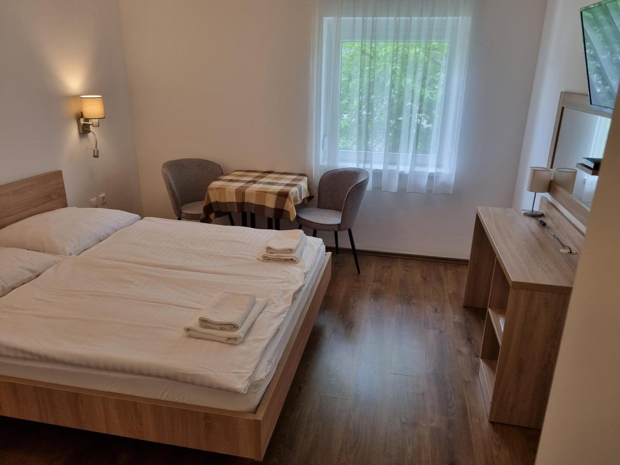 Adam Apartmanhaz Siofok Room photo