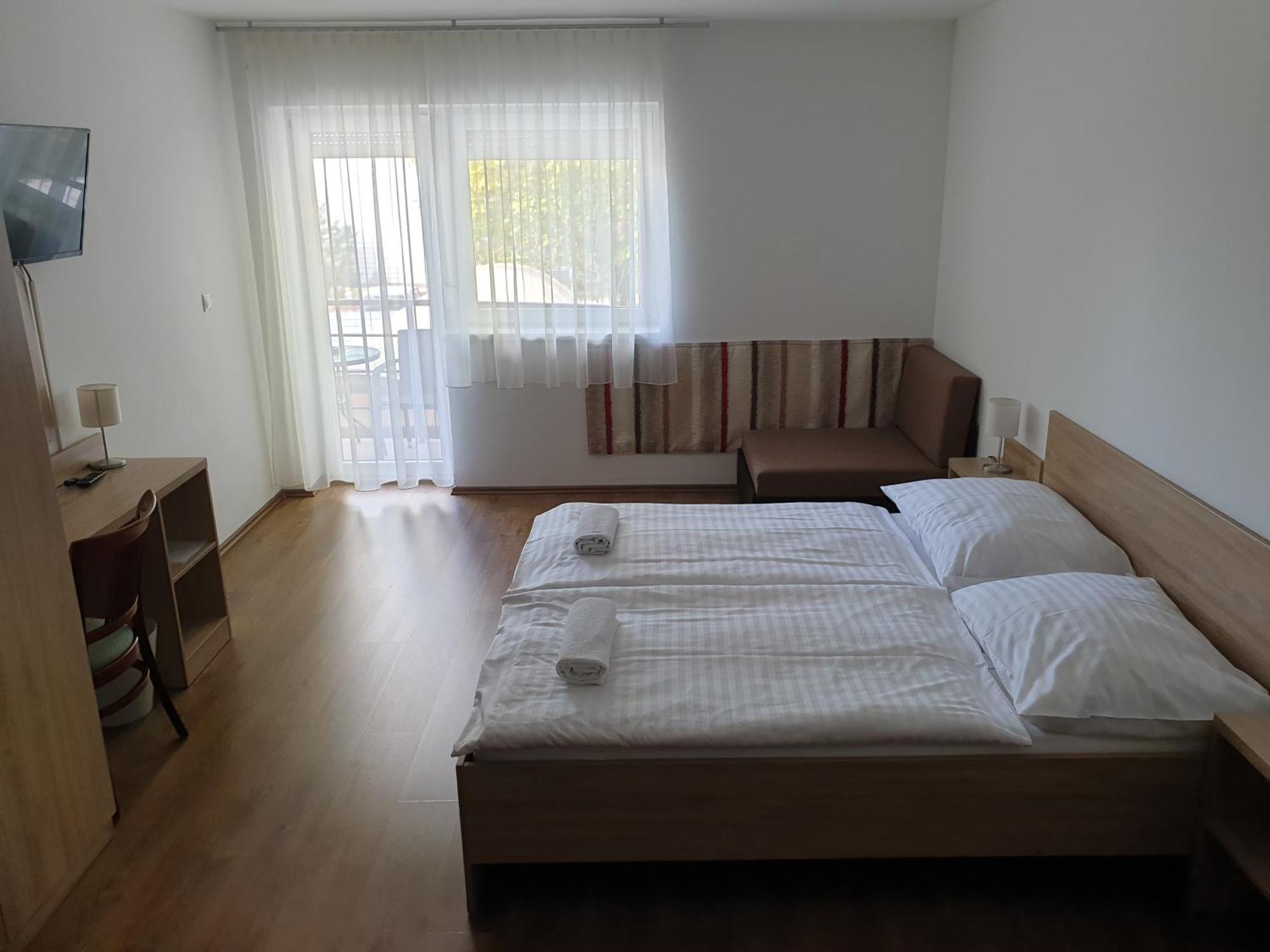 Adam Apartmanhaz Siofok Room photo