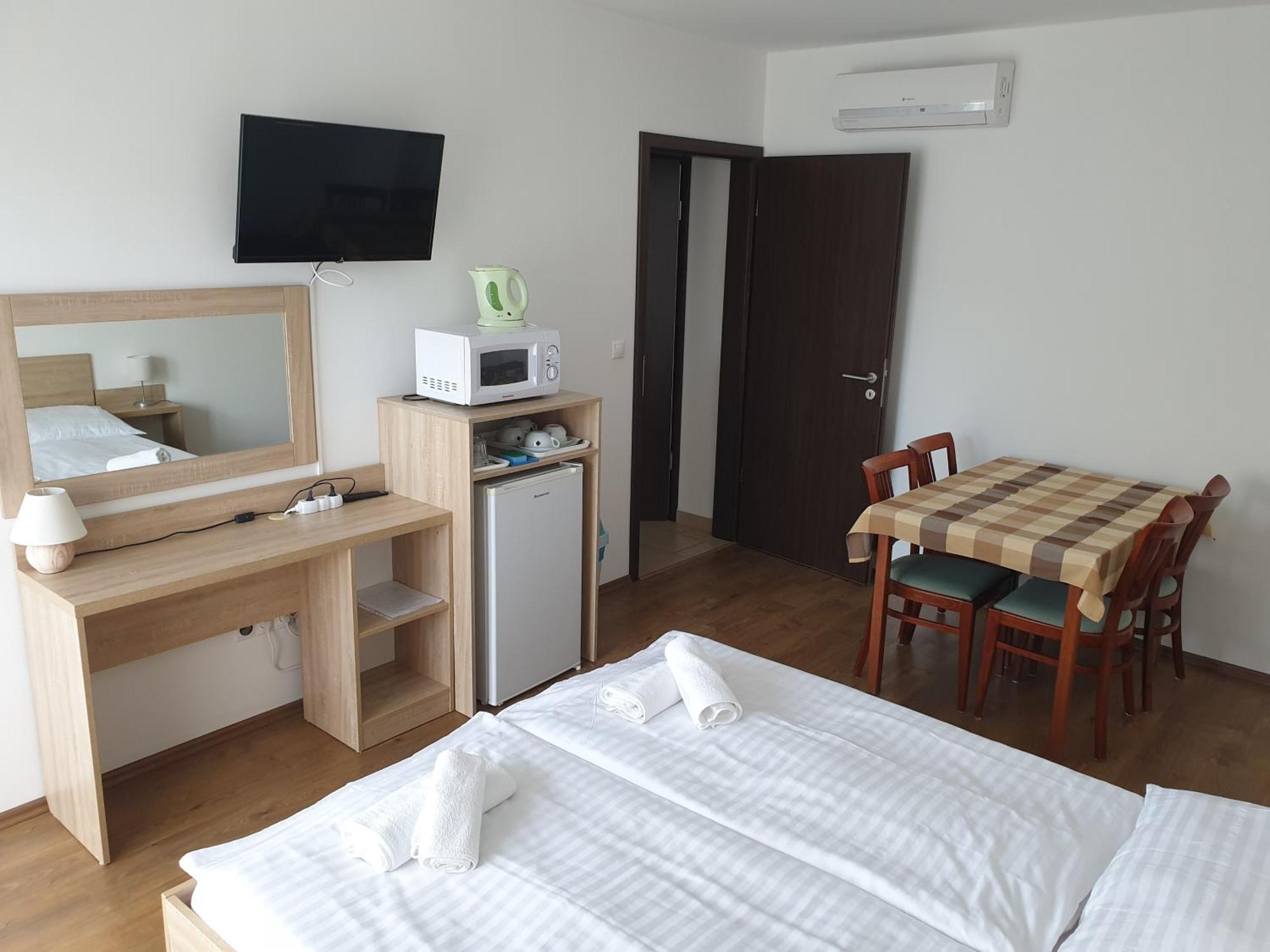 Adam Apartmanhaz Siofok Room photo