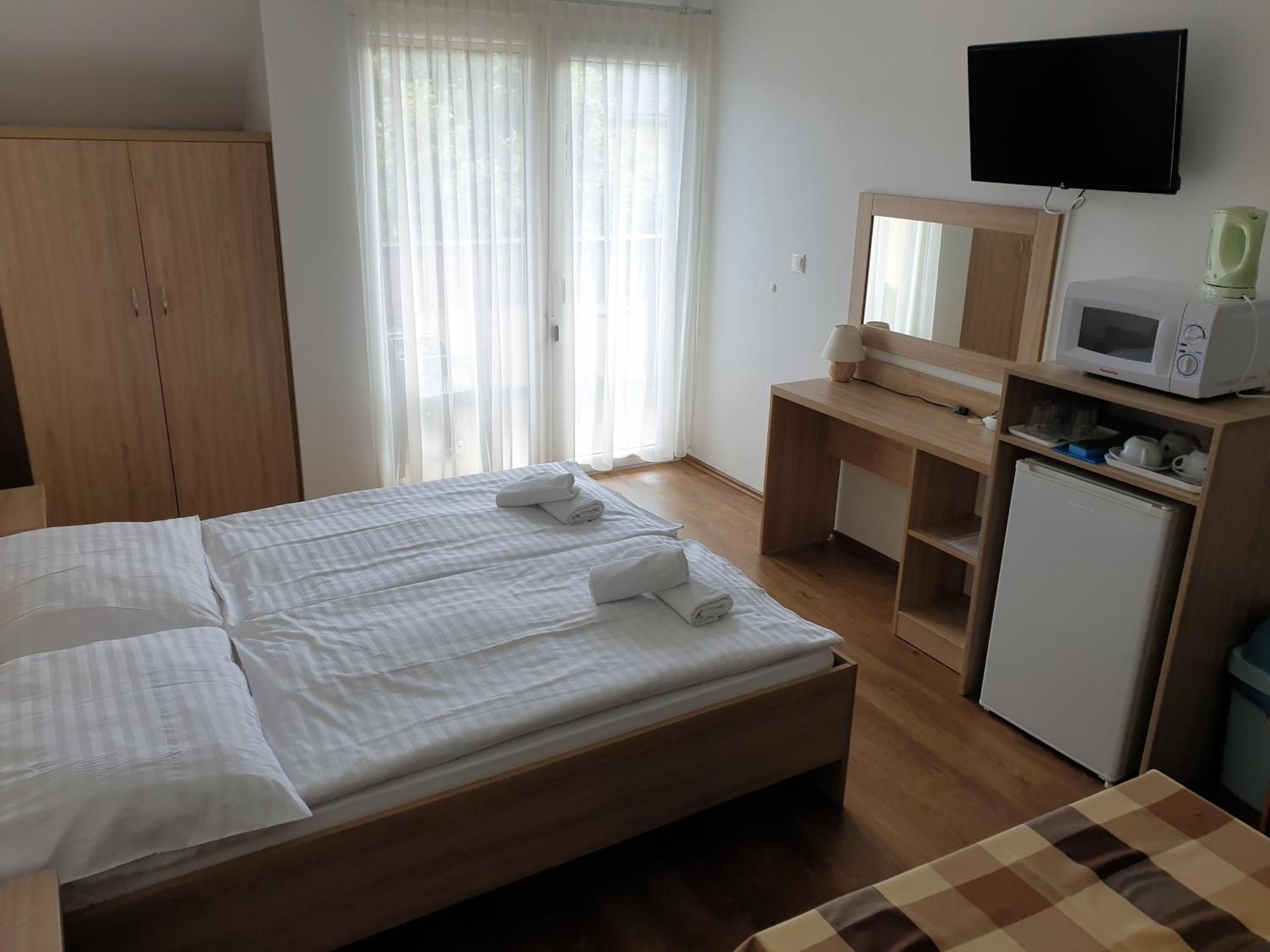 Adam Apartmanhaz Siofok Room photo